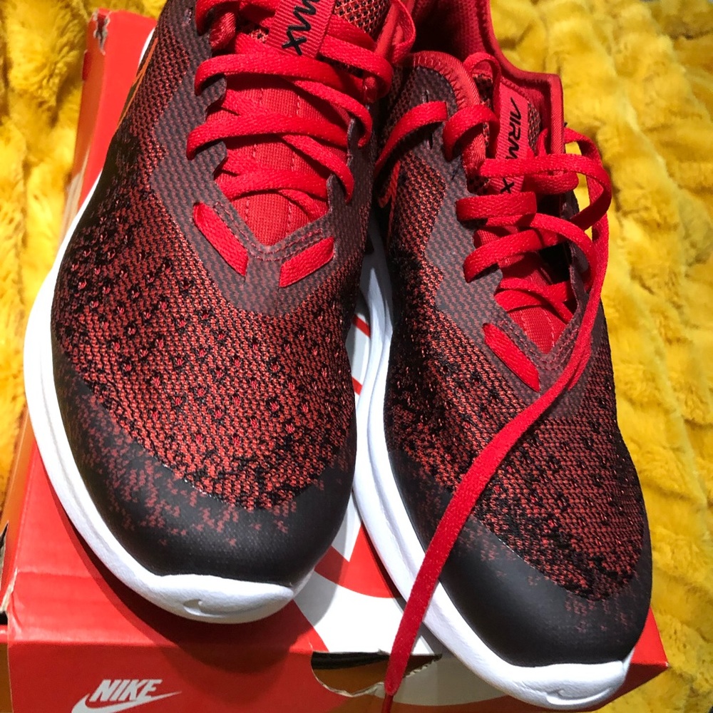 Nike’s - Picture 2 of 2